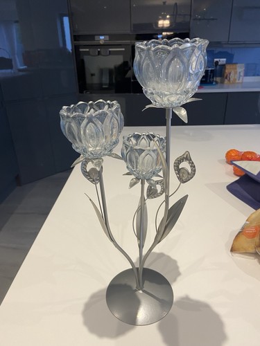 Flower metal candlestick - metal,