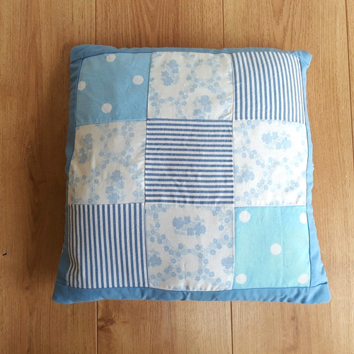 Retro blue white patterned - retro,