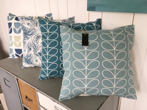 Cushion cover usin - cushion,