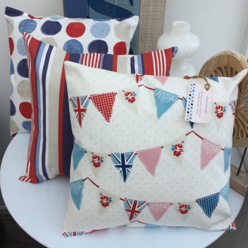 Cushion cover bunting red - cushion,