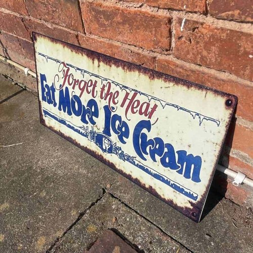 Vintage distressed effect - distressed,