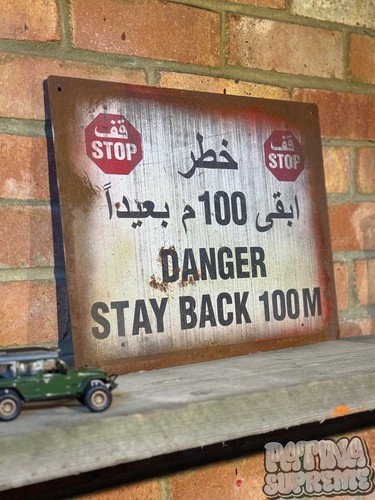 Stay back 100m - convoy,